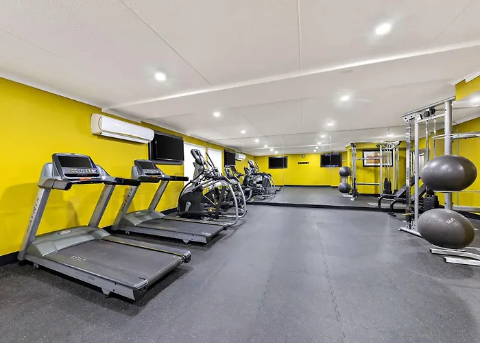 Best Western Plus Toronto North York Hotel & Suites