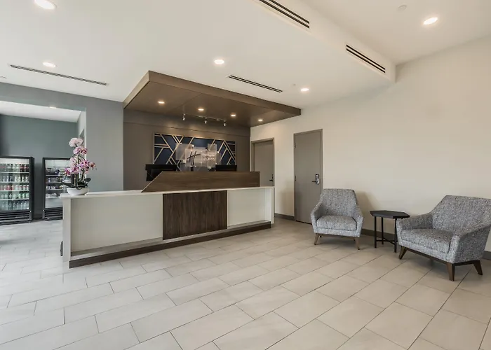 Holiday Inn Express Toronto-North York By Ihg