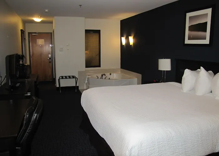 Super 8 by Wyndham Lachenaie/Terrebonne