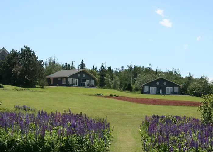 Amherst Shore Country Inn