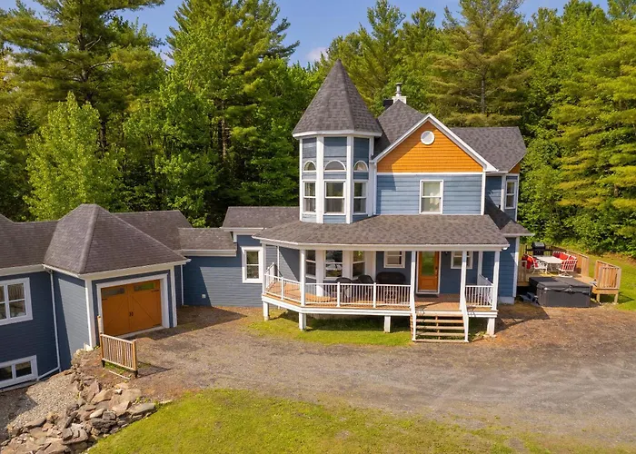 Au Sommet Du Lac Magog