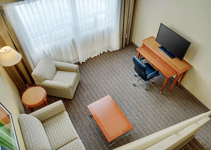 Holiday Inn Hotel & Suites London By Ihg