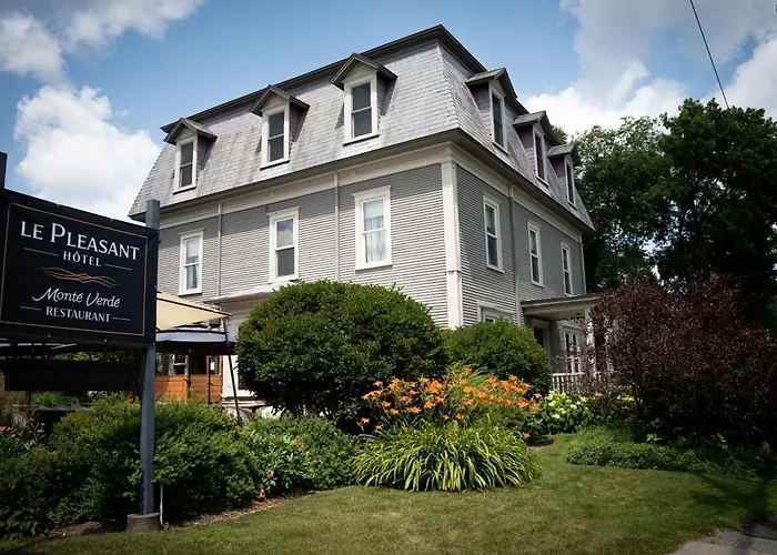 Le Pleasant Hotel