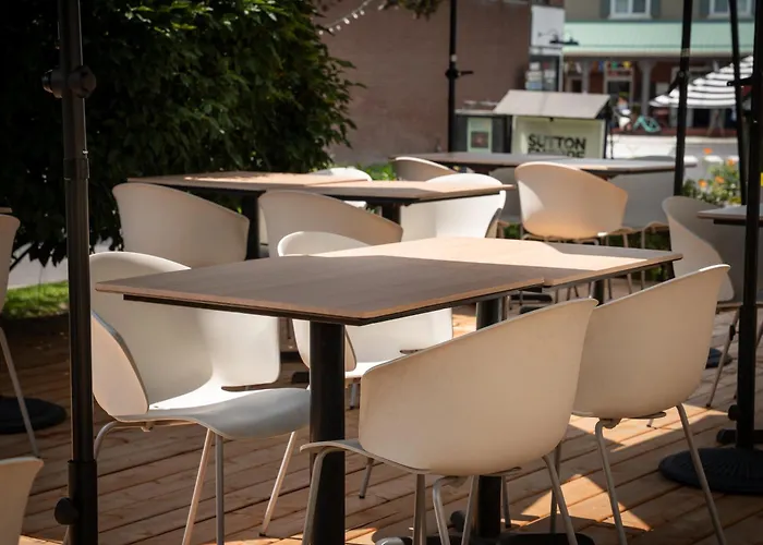 Le Pleasant Hotel