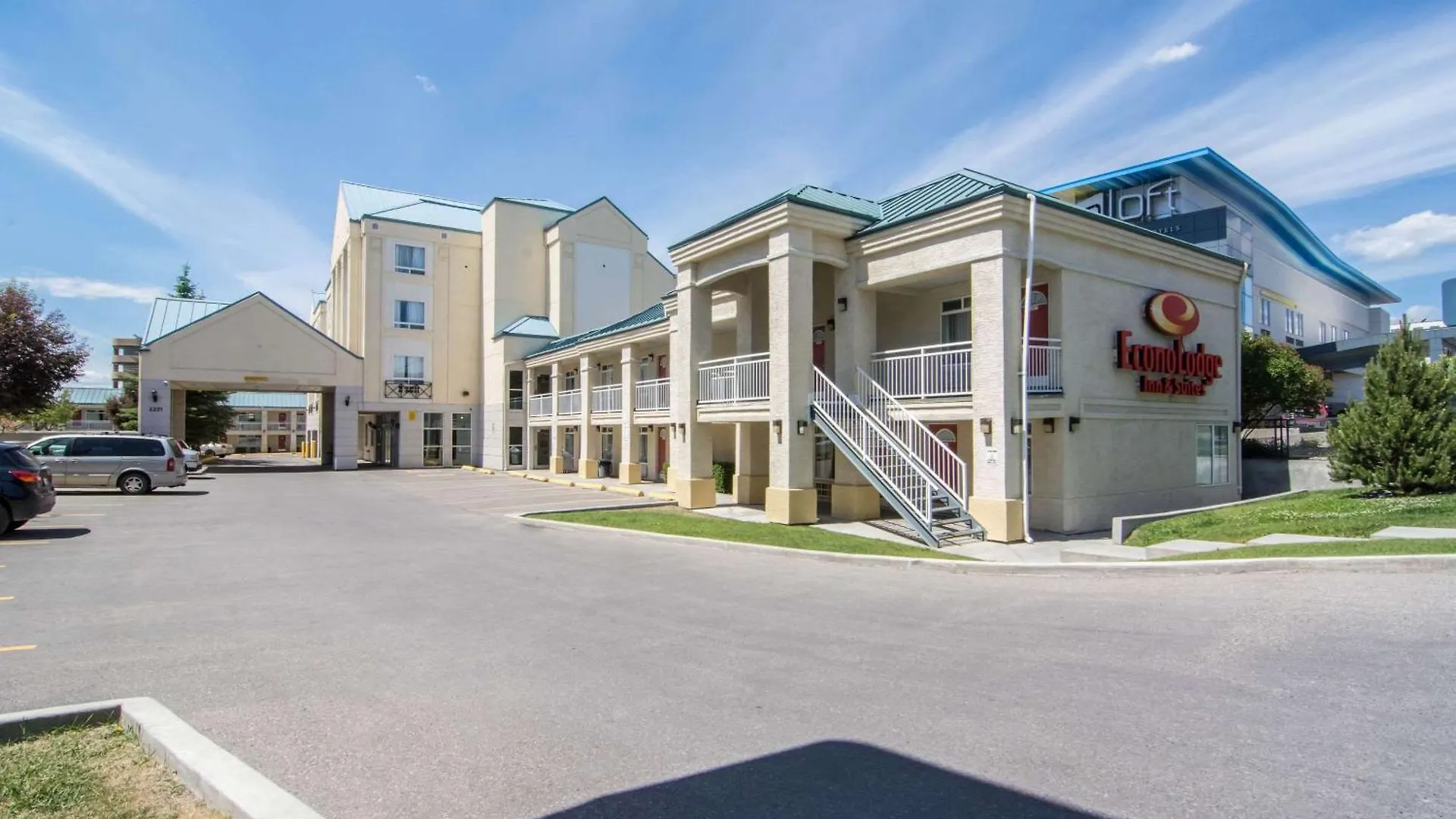 4 Budget Hotels Close to Aero Space Museum Calgary